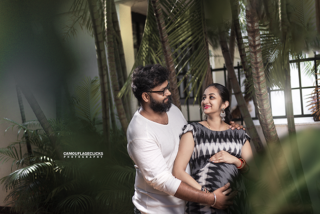 Outdoor maternity photography poses