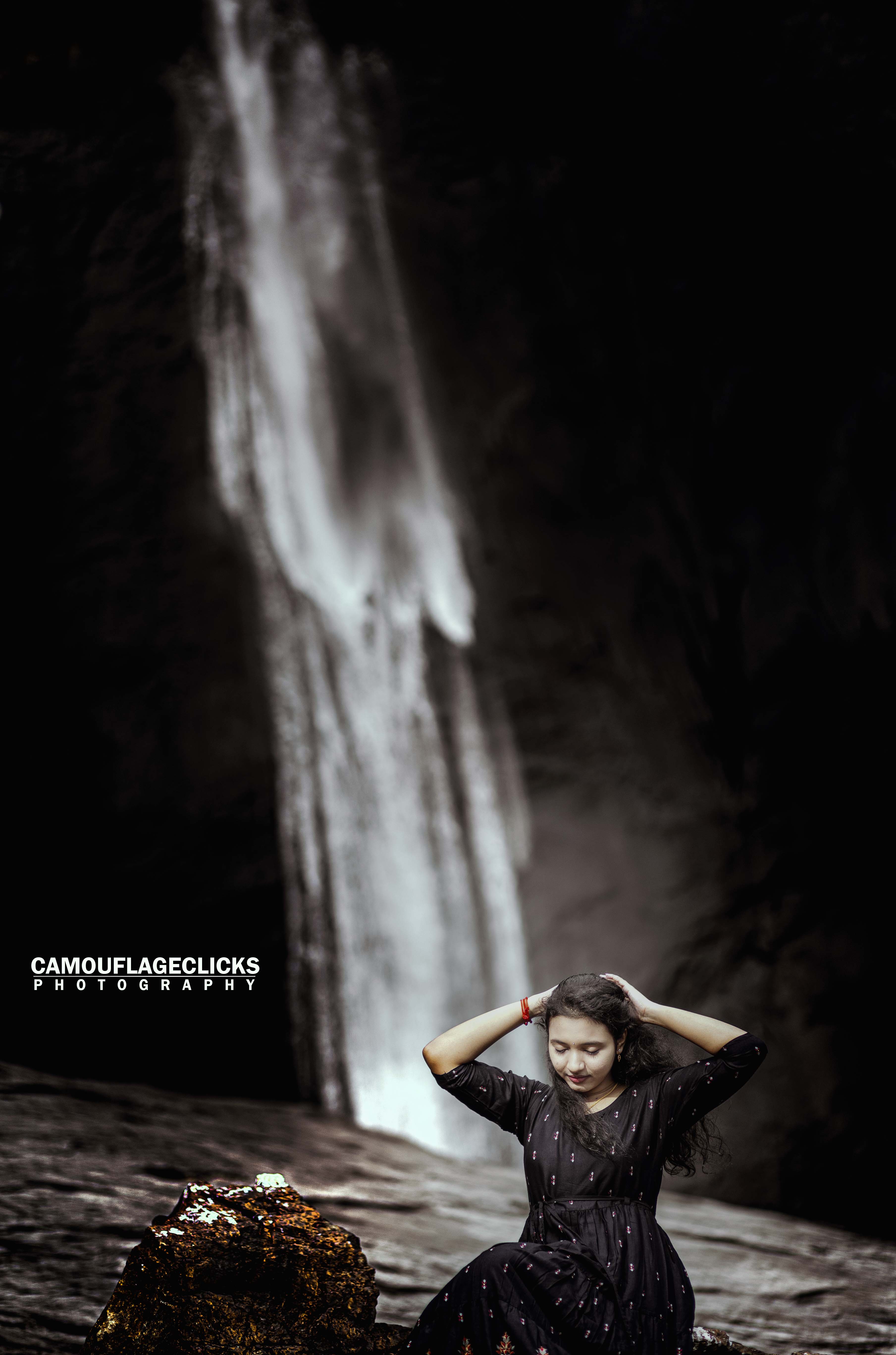 Outdoor Pre-wedding photoshoot